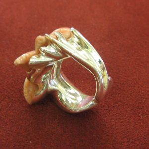 Anello in argento con stella marina in corallo-2