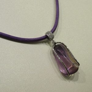 Pendente in oro bianco 750°°° con ametista